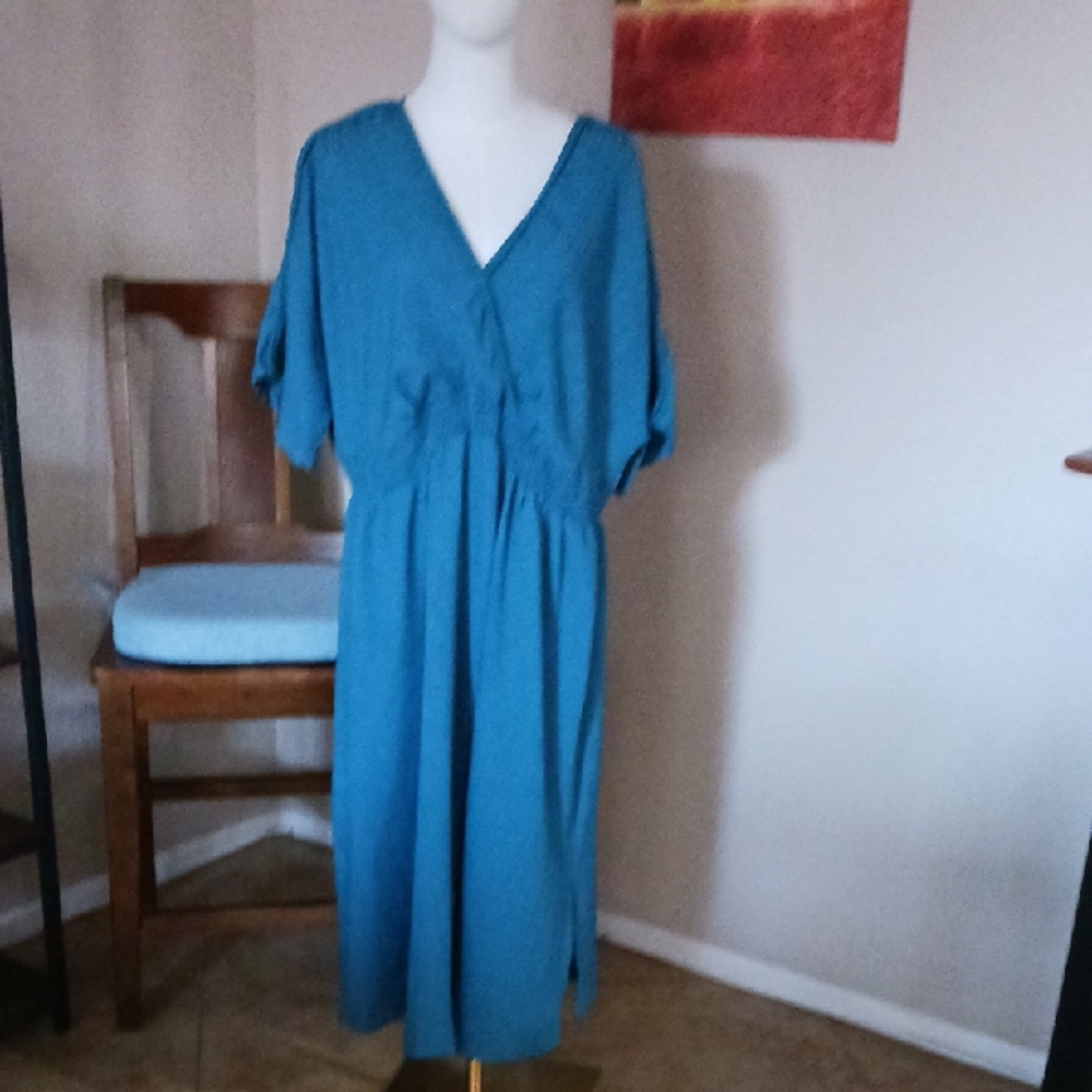 BloomChic Teal V-Neck Midi Dress with Dolman Sleeves